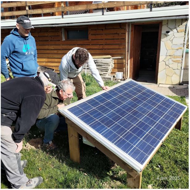Donner une seconde vie solidaire à nos panneaux photovoltaïques : l’aventure de Combrailles Durables